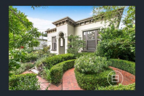Large Toorak Family House